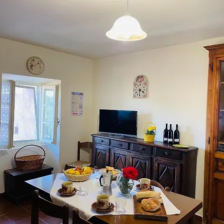 La Pergola House Orbregno Piemonte Holiday home Prasco